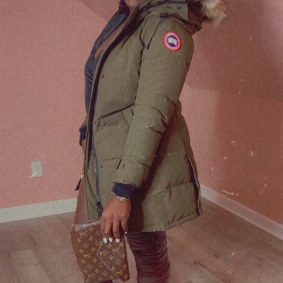 Canada Goose Jackets & Blazers - Canada goose parka jacket